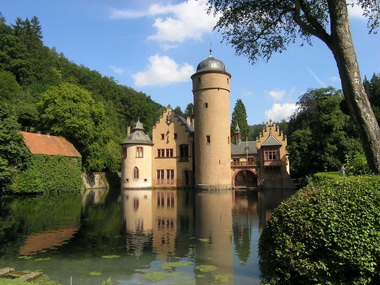 mespelbrunn - Lâu đài Mespelbrunn
