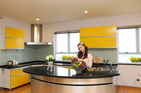 la thi huyen 8 - Tổ ấm thơ mộng của diễn viên Lã Thanh Huyền