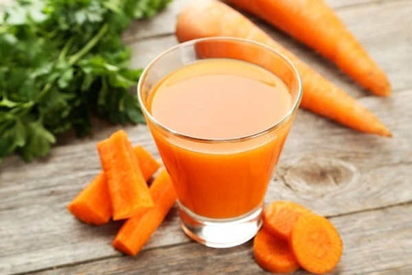 Cà rốt cung cấp vitamin A tốt cho làn da của mẹ bầu và thai nhi
