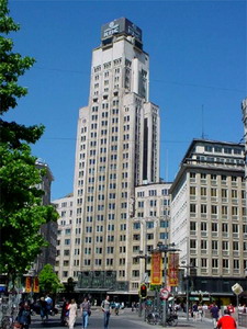 chauau2 - Tòa nhà cao tầng đầu tiên ở châu Âu