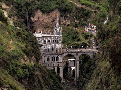 laslajas3 - Las Lajas – Nhà thờ đẹp và bí ẩn nhất thế giới