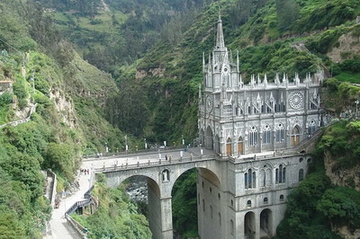laslajas9 - Las Lajas – Nhà thờ đẹp và bí ẩn nhất thế giới