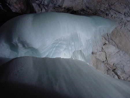 hangdong15 - Những hang động đẹp nhất thế giới