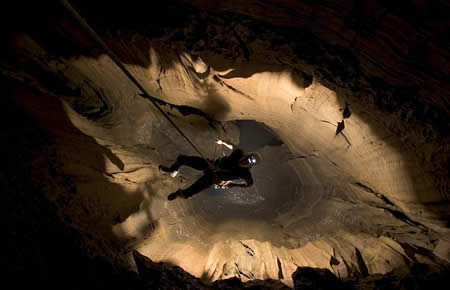 hangdong25 - Những hang động đẹp nhất thế giới