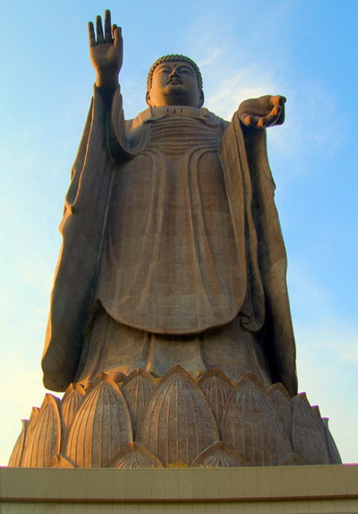 tuong5 - Phần 1: Những bức tượng cao nhất thế giới
