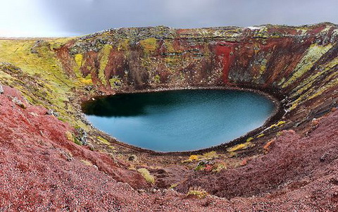 nuilua2 - 10 hồ nước miệng núi lửa đẹp nhất trên thế giới