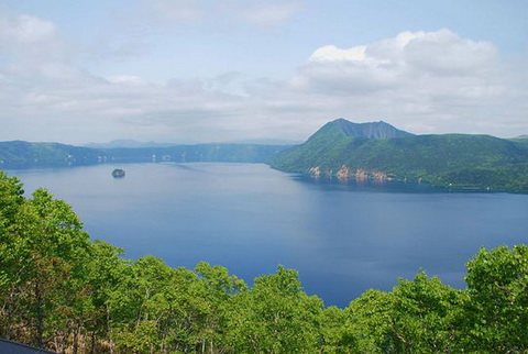 nuilua8 - 10 hồ nước miệng núi lửa đẹp nhất trên thế giới