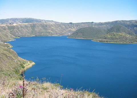 nuilua9 - 10 hồ nước miệng núi lửa đẹp nhất trên thế giới