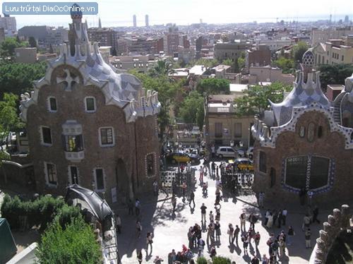 Muôn trạng kiến trúc của Antoni Gaudí