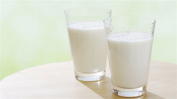 Sữa tách béo được làm từ sữa bò 