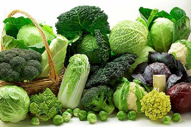 Rau xanh là thực phẩm thuộc nhóm đèn xanh mà bạn nên ăn nhiều