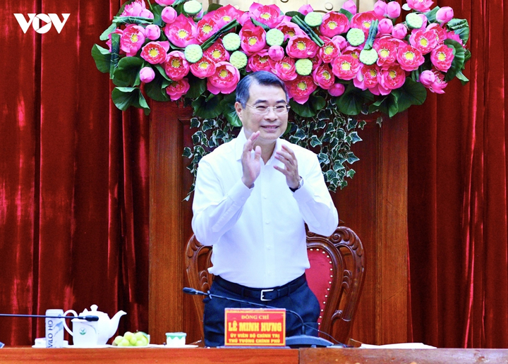 Thủ tướng: Vĩnh Long phải xác lập mô hình tăng trưởng mới để đạt mục tiêu ‘2 con số’