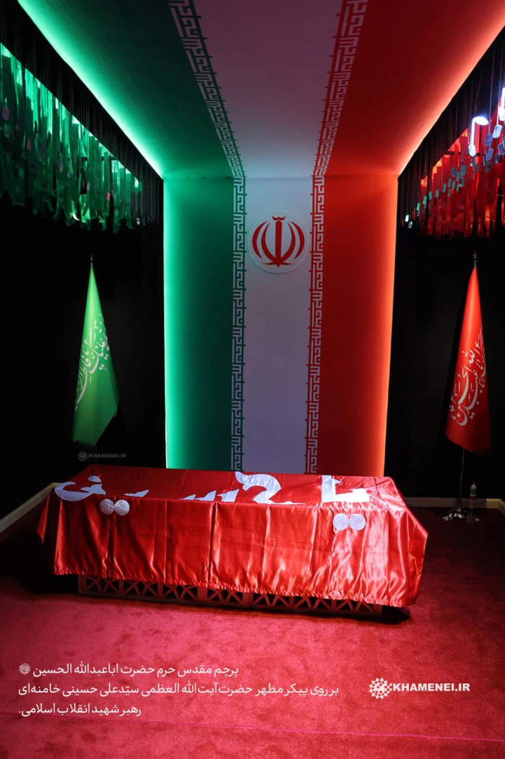 Hé lộ hình ảnh lễ tang Lãnh tụ Tối cao Iran Ali Khamenei