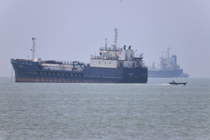Mỹ muốn Iran cam kết chấm dứt tấn công tại eo biển Hormuz