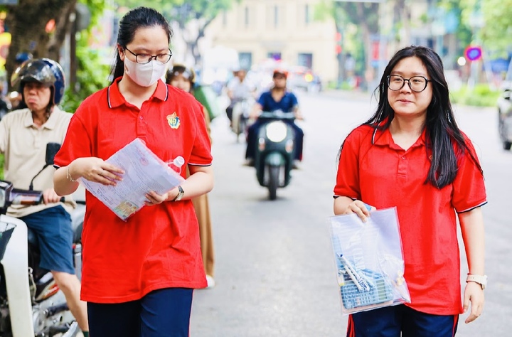 Hơn 112.000 thí sinh đăng ký 652.703 nguyện vọng đại học trong ngày đầu tiên