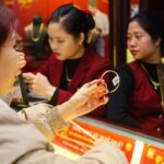 du bao gia vang 150x150 - Giá vàng hôm nay 10/8: Vững vàng trên mốc 4.300 USD/ounce
